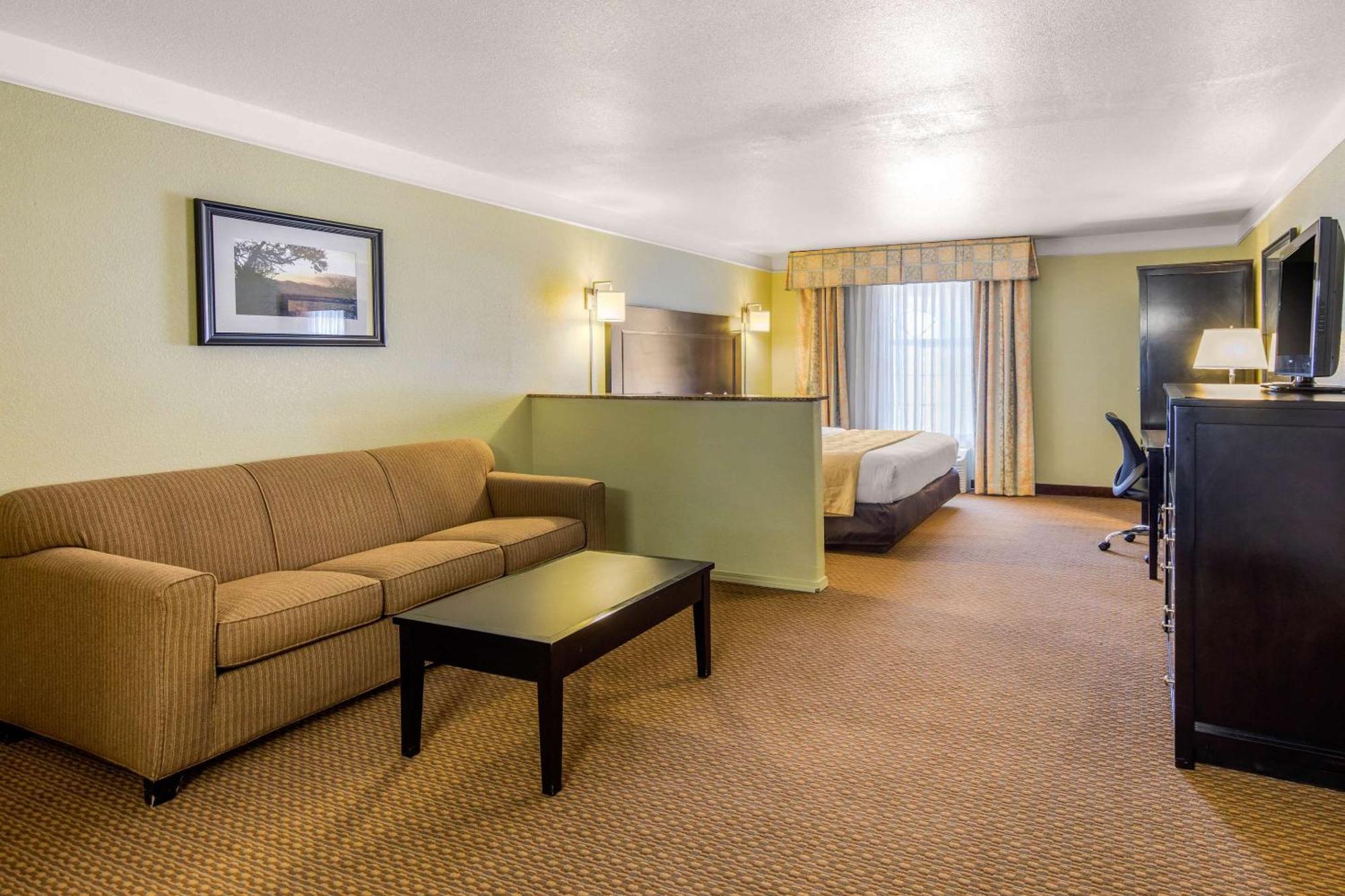 Quality Inn & Suites Gallup I-40 Exit 20 Exterior foto